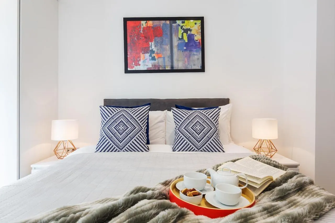 Modern Apartments Close To Colombia Road Market 런던 영국